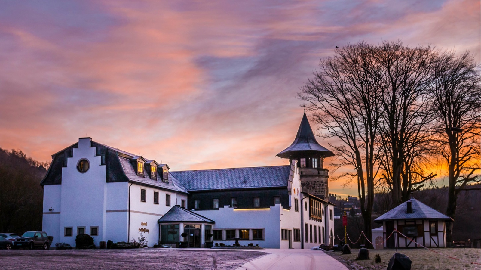 Schlossberg Sonneberg im Abendlicht, unsere Location für die Feier nach der Kirche